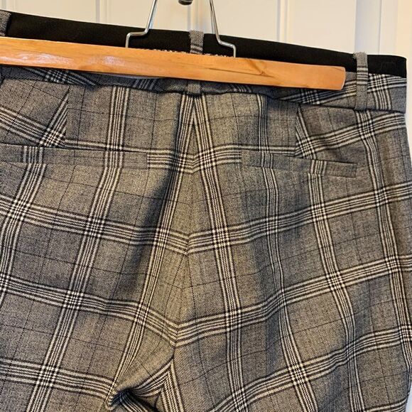 Banana Republic dress pant, mens tailoring details, mid rise, straight leg, EUC - Picture 4 of 16